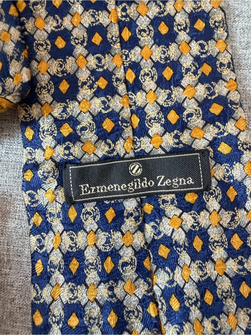 Ermenegildo Zegna 100% Silk Tie Necktie Blue Gold Geometric Office Formal EUC
